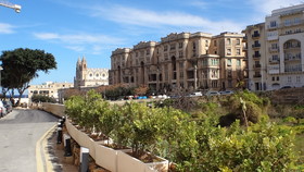 Eri Apartments