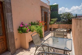 Hotel Edén de los Ángeles