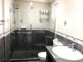 MUHOME Marina Crescent Poolside PD