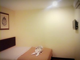 So Hotel