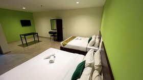 Golden Roof Hotel Falim