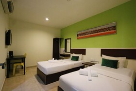 Golden Roof Hotel Falim