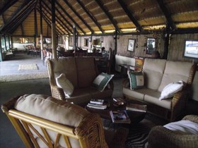Ndhovu Safari Lodge