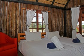 Intu Afrika Kalahari Camelthorn Lodge