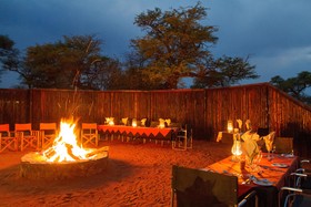 Intu Afrika Kalahari Camelthorn Lodge