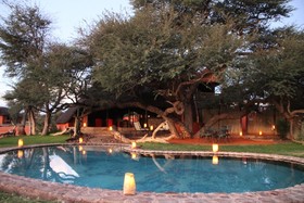 Intu Afrika Kalahari Camelthorn Lodge