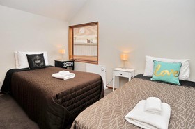 Gordon Villa 2 - Merivale
