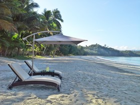 Foxy’s Beach Resort
