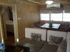 Foxy’s Beach Resort
