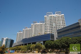 8 Newtown Boulevard
