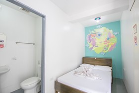 Lokal Hostel