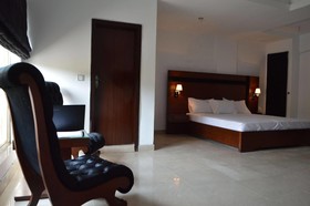 Intellectual Inn