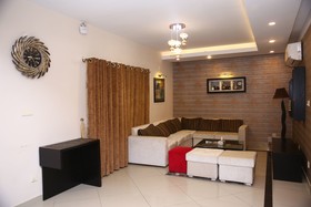Safari Club 4