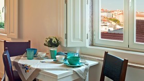 Duque's Apartments