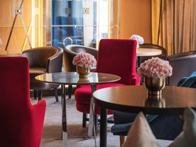 SO/ Saint Petersburg Hotel