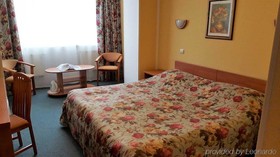 August Hotel