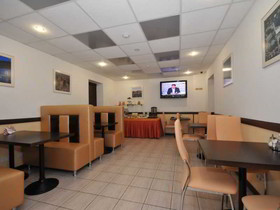 City Hotel
