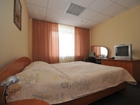 City Hotel