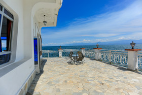 Cap Kivu Hotel