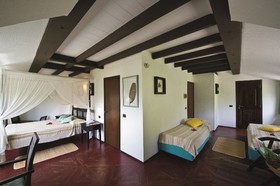 New Emerald Cove Hotel