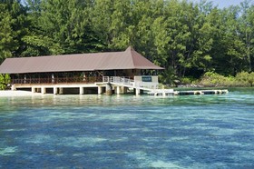 New Emerald Cove Hotel