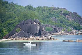 New Emerald Cove Hotel