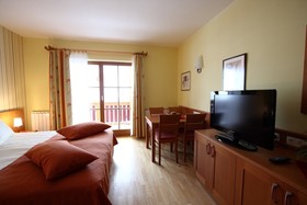 Pohorje Village Wellbeing Resort Wellness & Spa Hotel & Apartments Bolfenk