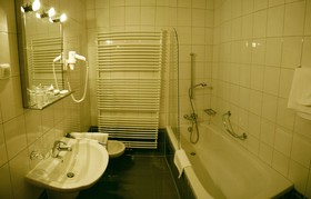 Pohorje Village Wellbeing Resort Wellness & Spa Hotel & Apartments Bolfenk