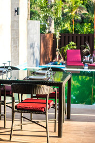 The Elegance Pool Villas