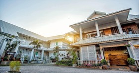 Rinlada House