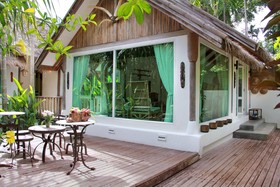 Pai Island Resort