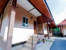 Saksri Resort