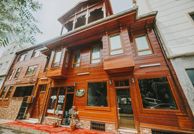 Acacia Mansion Hotel