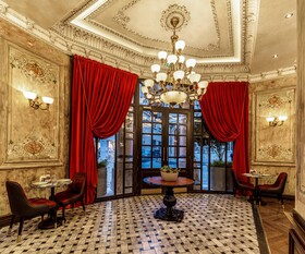 Cronton Design Hotel