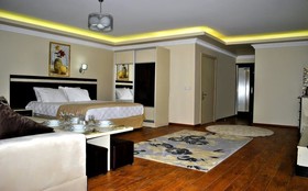 Diamond Suite & Residence