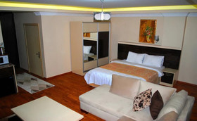 Diamond Suite & Residence