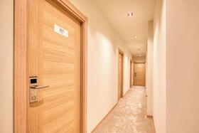 Elephant In The Room Hotel