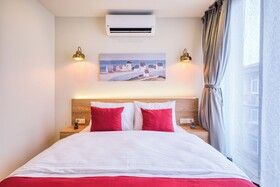 Elephant In The Room Hotel