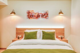 Elephant In The Room Hotel