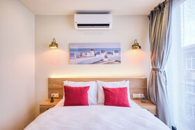 Elephant In The Room Hotel