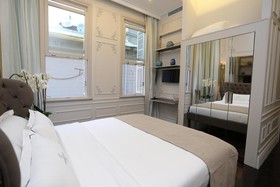 Fuga Hotel Constantinidis