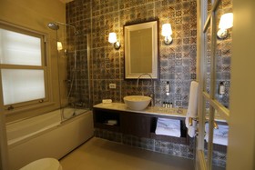 Fuga Hotel Constantinidis