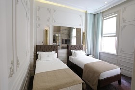 Fuga Hotel Constantinidis