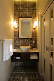 Fuga Hotel Constantinidis