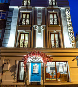 Interstar Hotel