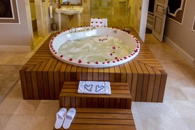 Legacy Ottoman Hotel