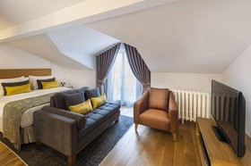 Nevv Bosphorus Hotel & Suites