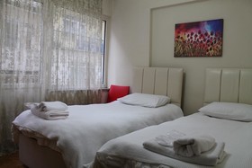 Roncalli Suites & Aparts