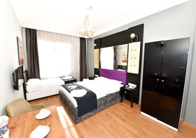 Royal Garden Suite Hotel