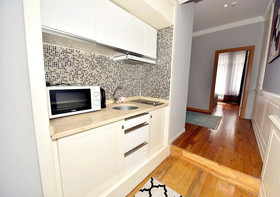 Royal Garden Suite Hotel